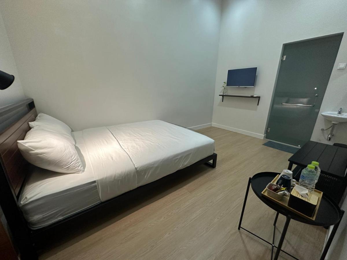 Cendhani Raras Gallery Kejayan Exterior foto
